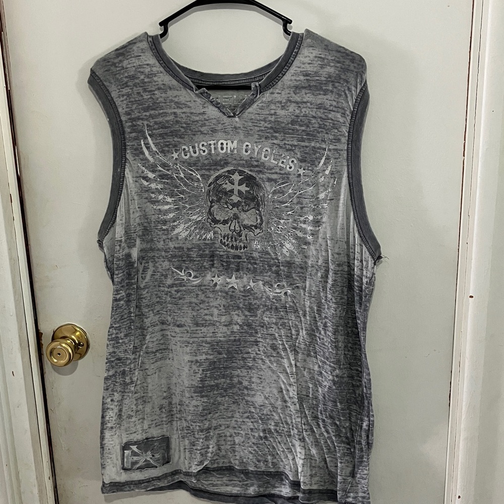 Helix Gray Graphic Tank Top EUC